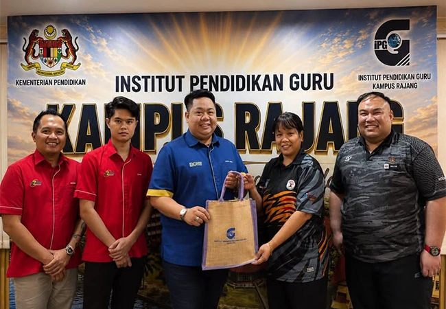 2026-16-07-AZAM Sarawak is looking to expand the Premier of Sarawak Debate Challenge Cup (PSDC) 2026_1.webp